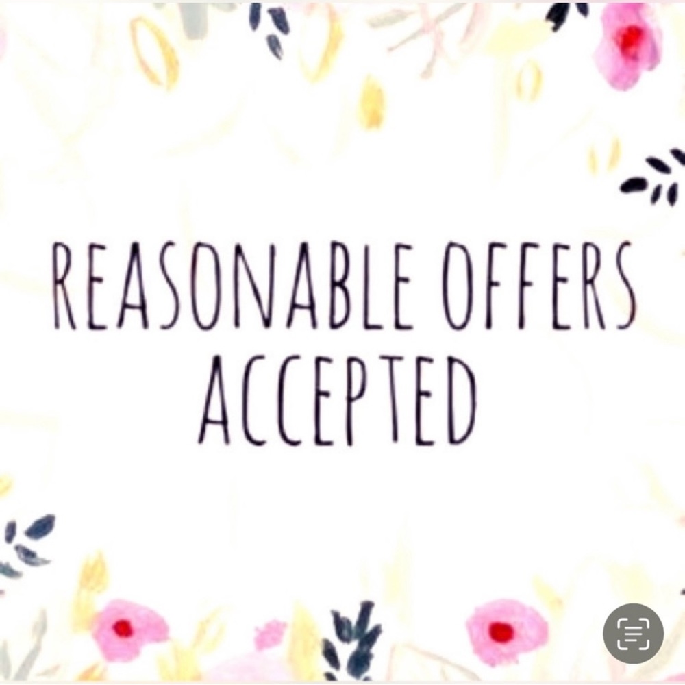 Reasonable offers accepted 💕💕
